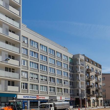 Stay With Friends In Warsaw Exterior photo